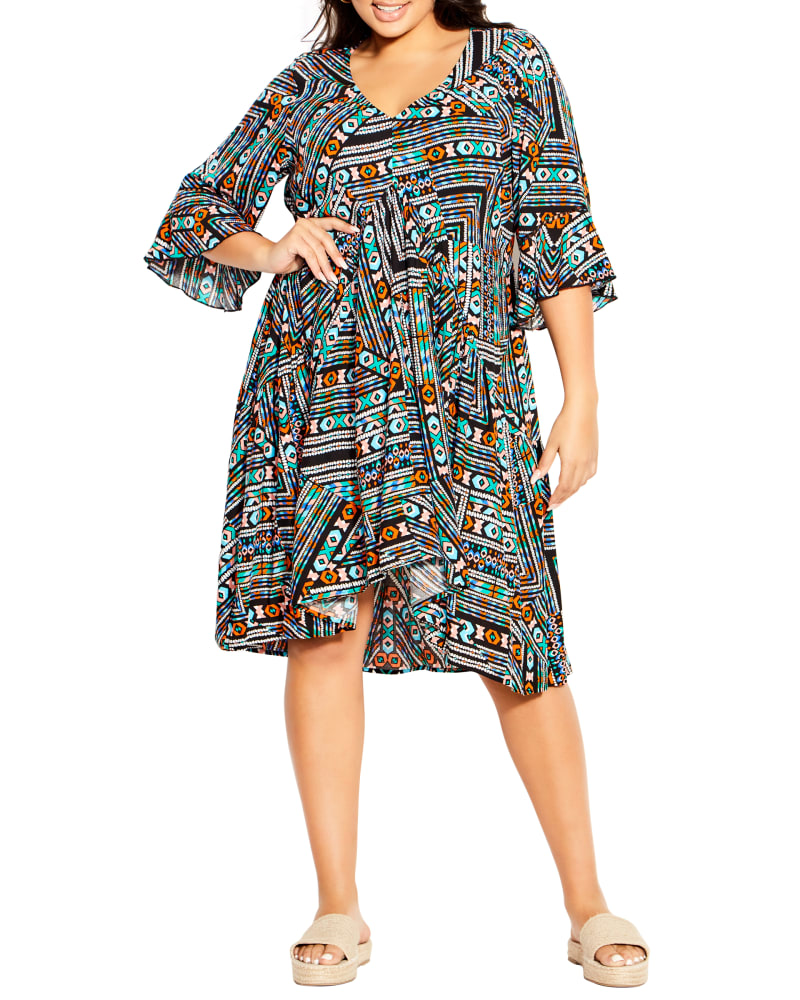 Plus size model wearing  by Loralette | Dia&Co | dia_product_style_image_id:188520
